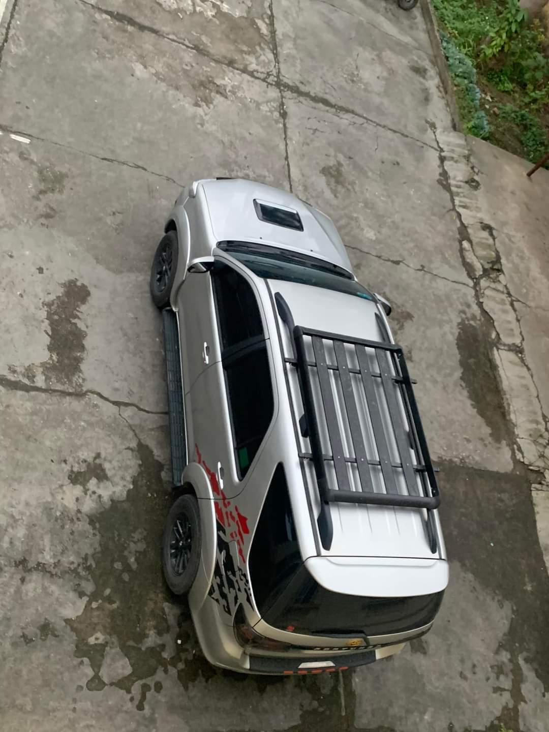 Giá nóc xe Toyota Fortuner mẫu 1 tầng Giá nóc xe Toyota Fortuner mẫu 1 tầng