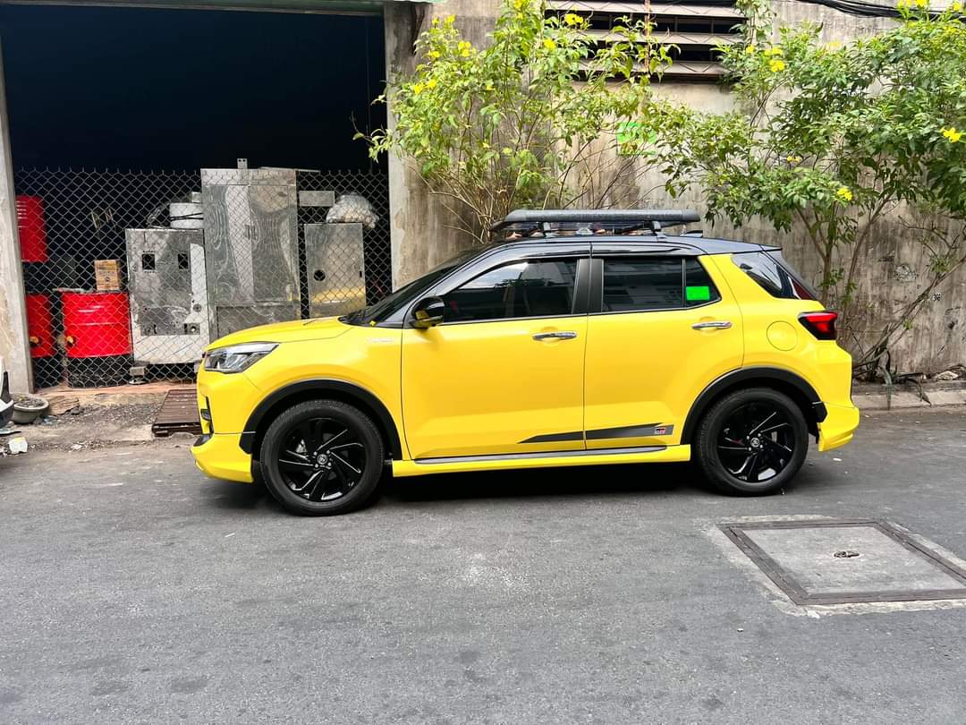 Giá nóc xe ô tô Giá nóc xe ô tô