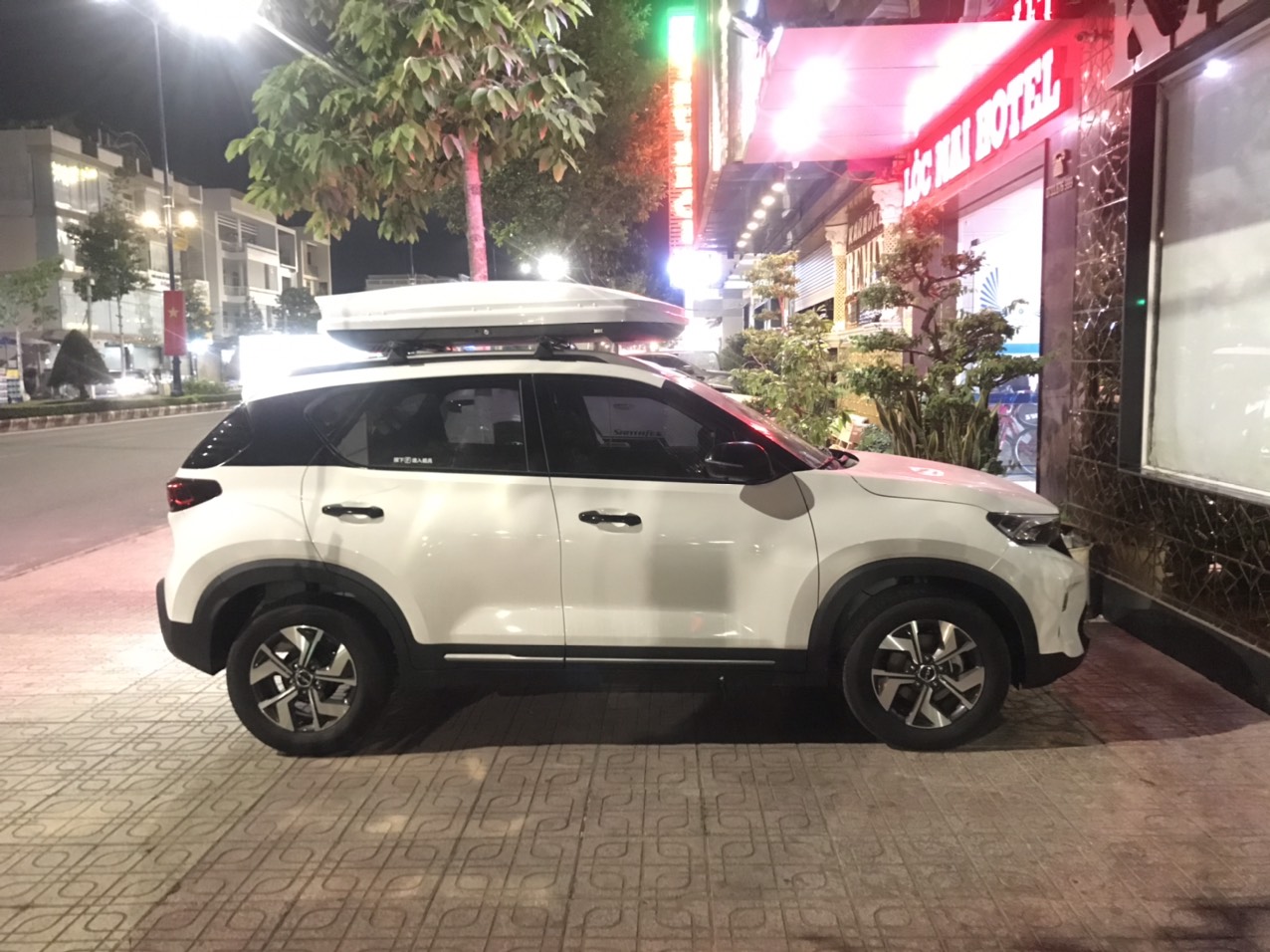 Cốp nóc xe ô tô KIA seltos Cốp nóc xe ô tô KIA seltos