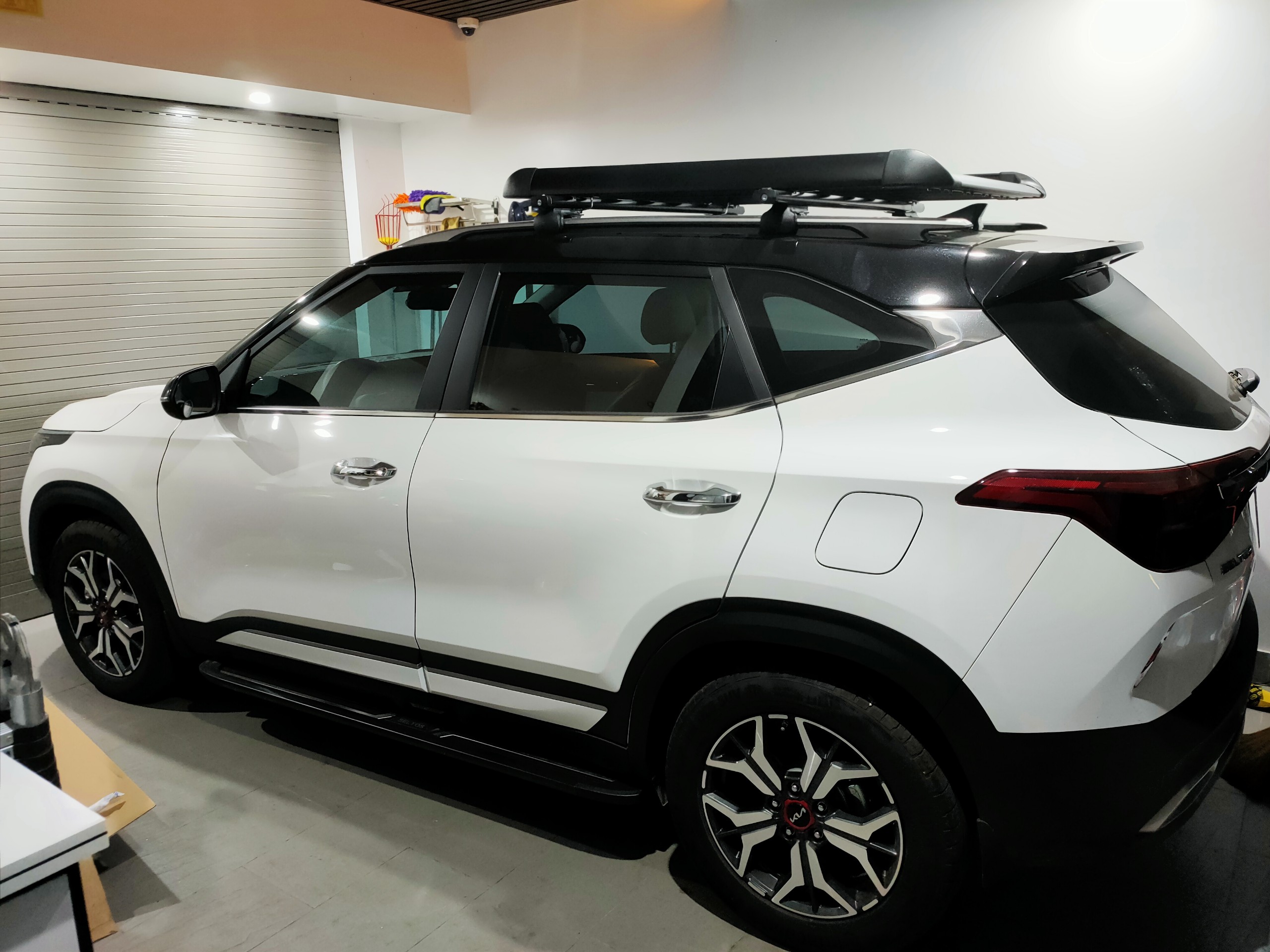 Giá nóc KIA Seltos mẫu 1 tầng Giá nóc KIA Seltos mẫu 1 tầng